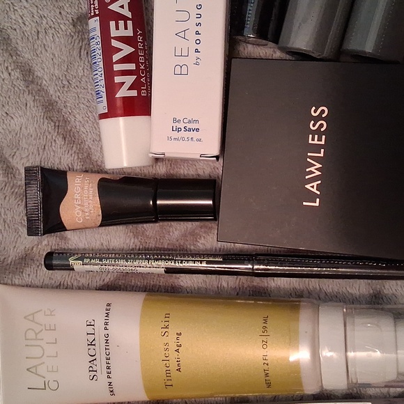 Makeup Lot - Picture 3 of 12